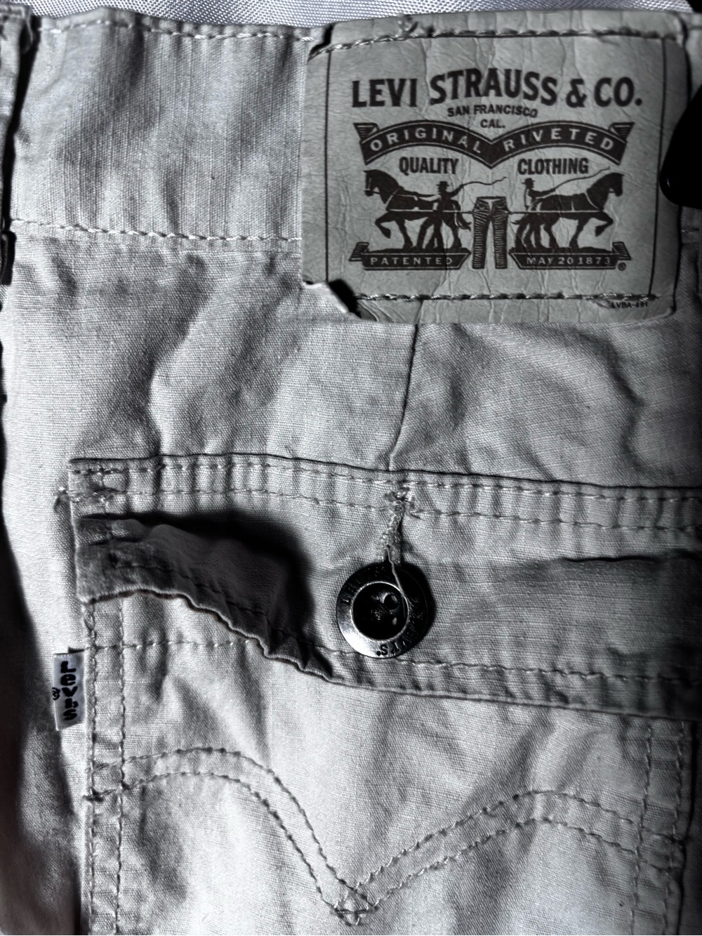 Levi's Light brownKids Cargo Shorts with Button Pockets - Picture 4 of 6
